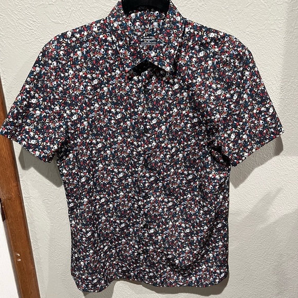 Perry Ellis Other - Perry Ellis Multicolor Floral Men's Shirt Slim Fit Stretch Size Small EUC
